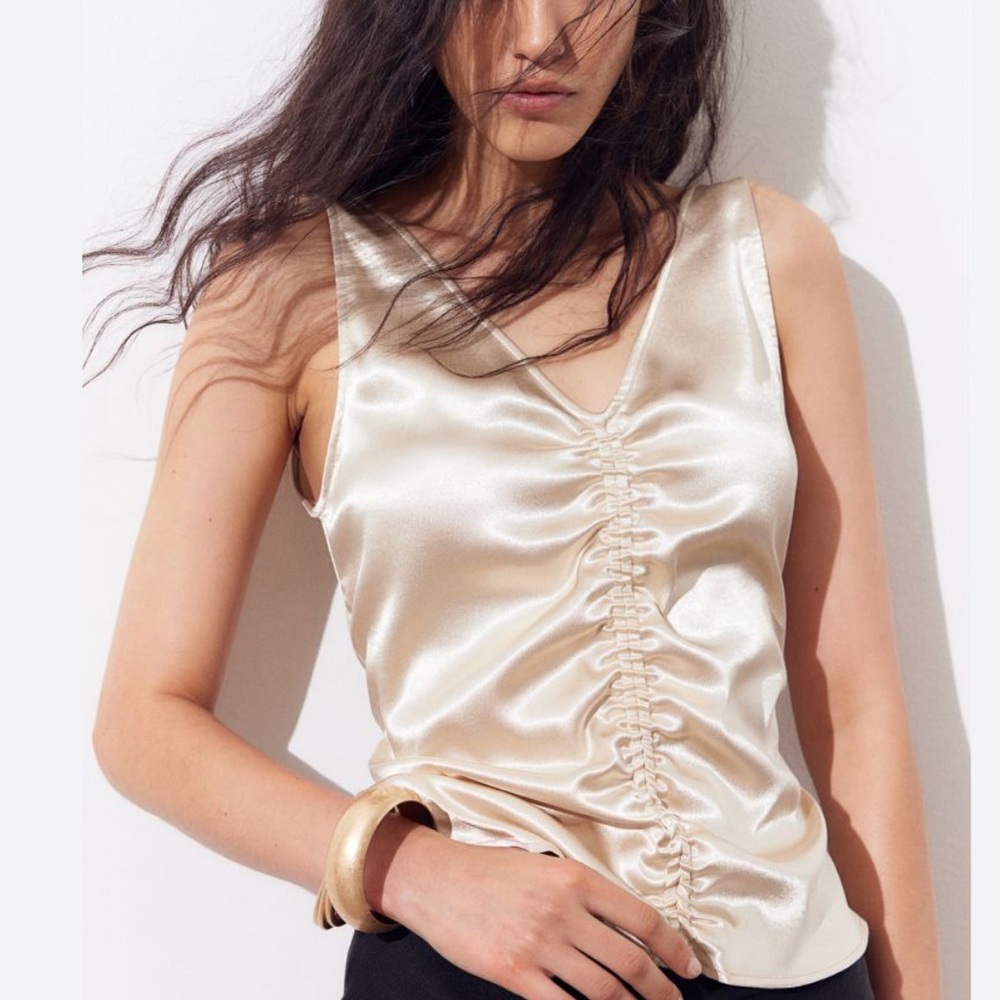 H&M tank top outgoing top gold size Small